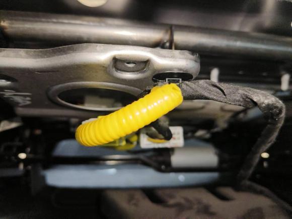 [广州·粤A] 二手埃安AION Y2021款 70 科技活力版