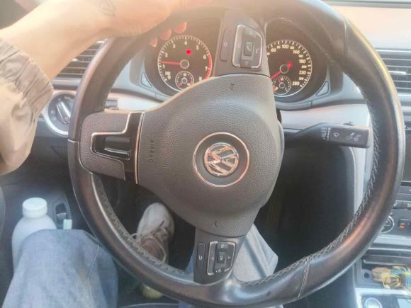 [上海·沪A] 二手大众帕萨特2014款 1.8TSI DSG御尊版