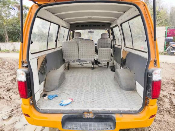 [上海·沪A] 二手金杯金杯海狮2011款 2.0L第五代快运豪华型V19