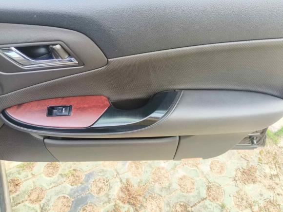 [武汉·鄂A] 二手丰田皇冠2010款 3.0L Royal Saloon VIP