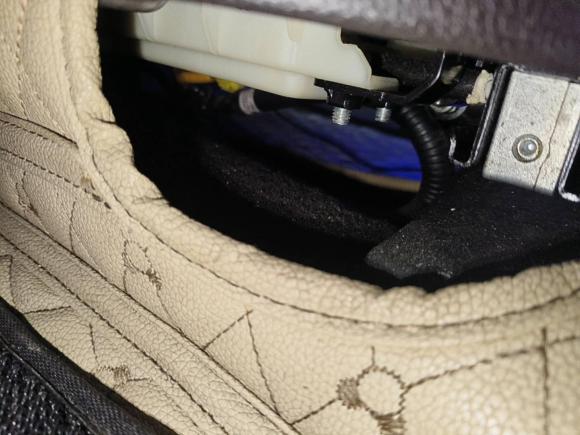 [西安·陕U] 二手现代胜达2013款 3.0L 四驱旗舰版 7座 欧IV