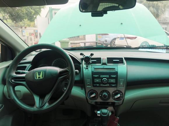 [深圳·粤P] 二手本田锋范经典2012款 1.5L 自动精英版