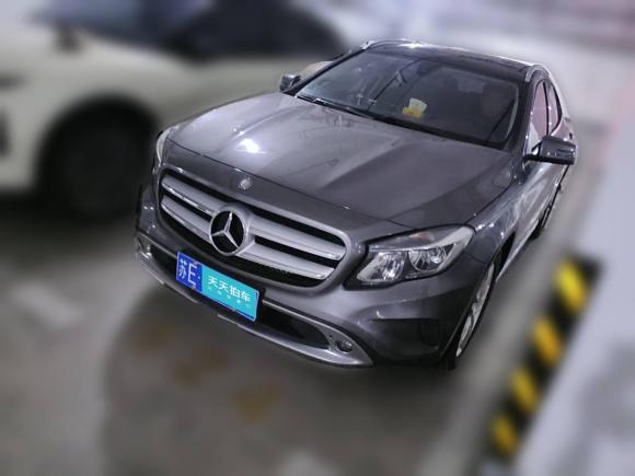 [上海·苏E] 二手奔驰奔驰GLA2016款 GLA 200 动感型