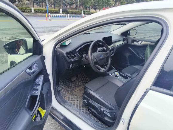 [常州·苏B] 二手福特福克斯2019款 三厢 EcoBoost 180 自动锋潮型
