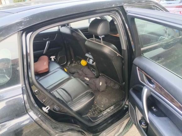 [嘉兴·苏U] 二手本田本田UR-V2017款 240TURBO 两驱经典版 国V