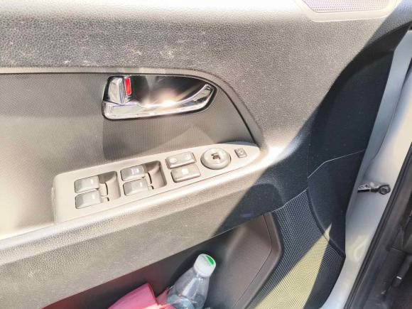 [上海·苏A] 二手起亚智跑2012款 2.0L 自动两驱版GLS