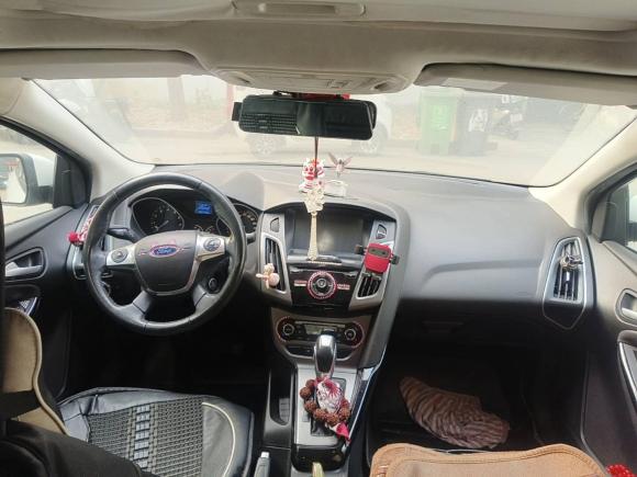 [南昌·赣A] 二手福特福克斯2012款 三厢 1.6L 自动风尚型