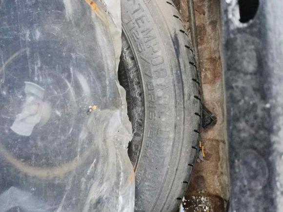 [上海·皖R] 二手三菱翼神2012款 经典 1.8L CVT黑白版