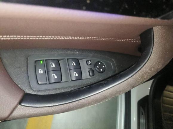 [杭州·浙A] 二手宝马宝马X1新能源2020款 xDrive30Le 尊享型