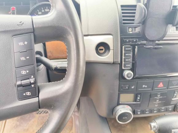 [成都·川A] 二手大众途锐2010款 3.6 限量顶配版