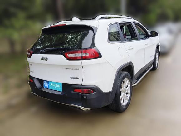 [武汉·鄂A] 二手Jeep自由光2016款 2.4L 专业版