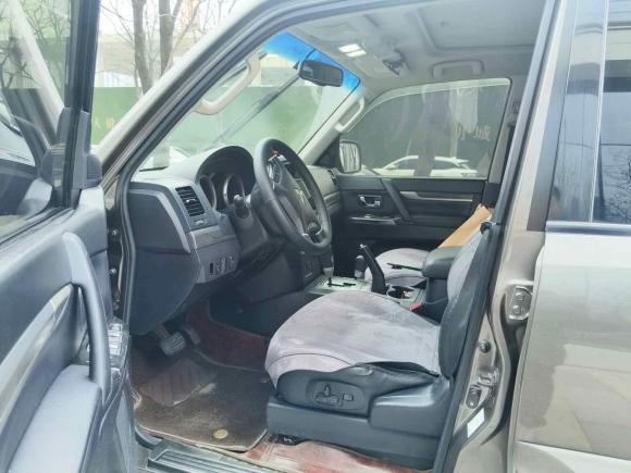 [武汉·鄂S] 二手三菱帕杰罗2011款 3.0L 豪华版