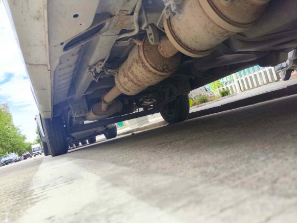 [宁波·浙B] 二手东风御风御风2021款 2.0T动力王前驱物流车长轴中顶6-9座国VI ZD20