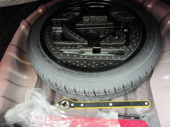 [上海·苏U] 二手名爵MG52022款 180DVVT 手动青春豪华版