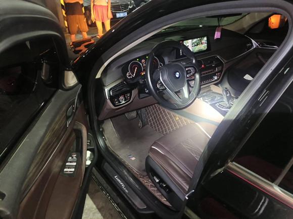 [深圳·粤B] 二手宝马宝马5系2018款 改款 530Li 领先型 豪华套装