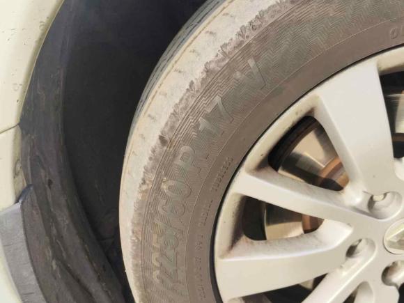 [苏州·苏E] 二手雷诺科雷傲2014款 改款 2.0L 两驱智享版