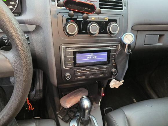 [上海·沪B] 二手大众途安2015款 1.4T DSG舒适版5座