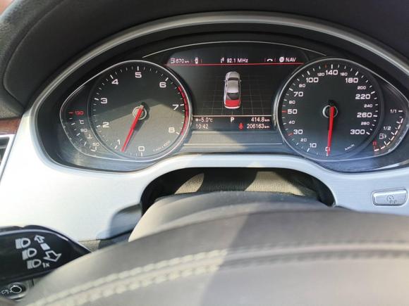 [青岛·鲁B] 二手奥迪奥迪A82013款 A8L 45 TFSI quattro豪华型