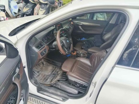 [苏州·苏E] 二手宝马宝马X12016款 sDrive20Li 豪华型