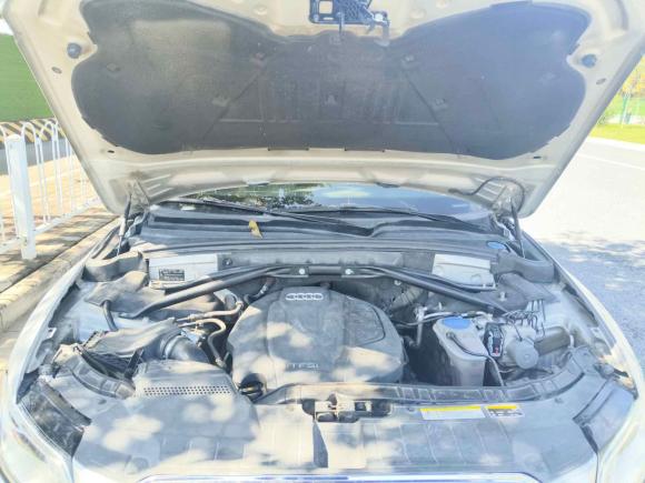 [广州·粤A] 二手奥迪奥迪Q52016款 40 TFSI 进取型