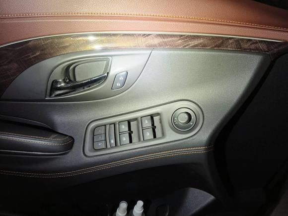 [武汉·鄂A] 二手别克君越2013款 2.0T SIDI 智享旗舰型