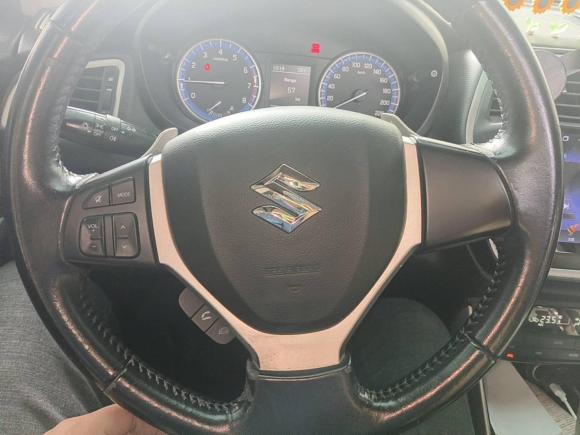 [广州·粤A] 二手铃木锋驭2015款 1.6L CVT两驱精英型