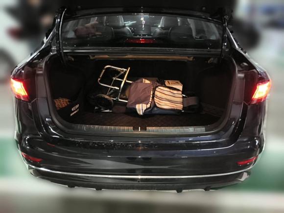 [无锡·苏E] 二手吉利汽车帝豪2022款 第4代 1.5L CVT尊贵型