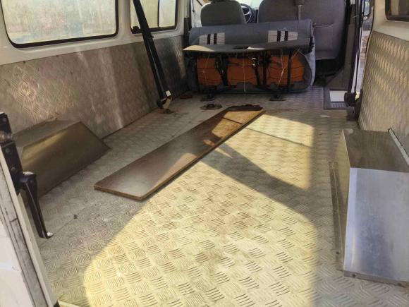 [上海·沪A] 二手福特经典全顺2013款 2.8T柴油冰白物流车长轴中顶JX493ZLQ4