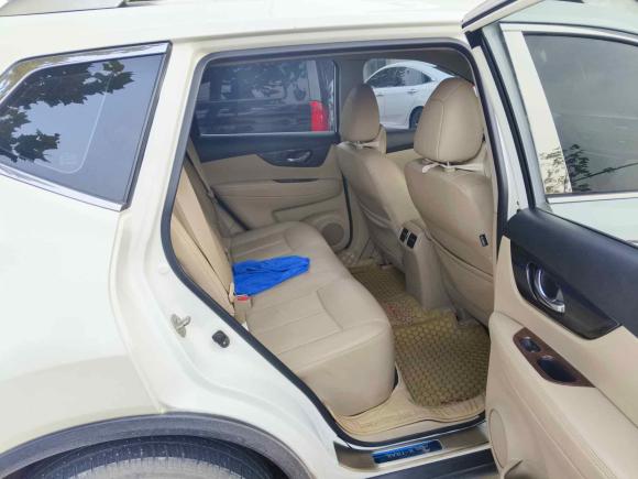 [金华·粤K] 二手日产奇骏2017款 2.0L CVT舒适版 2WD