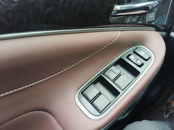 [武汉·京N] 二手丰田皇冠2018款 2.0T 运动版