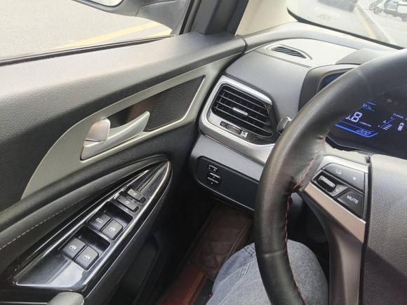 [深圳·粤S] 二手长安欧尚长安欧尚A8002019款 1.6L 手动舒适型 国VI