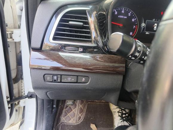 [武汉·鄂A] 二手起亚起亚K42014款 1.8L 自动GLS