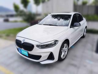 宝马宝马1系2021款 120i M运动曜夜版