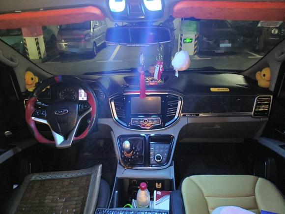 [上海·皖K] 二手江淮瑞风瑞风M42016款 2.0L 手动豪华型