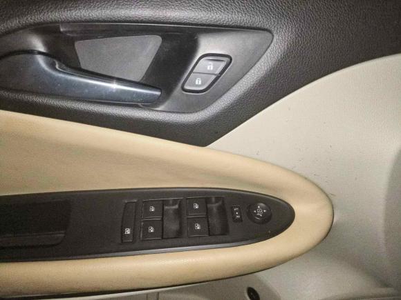 [武汉·鄂A] 二手别克威朗2018款 三厢 15S 自动进取型