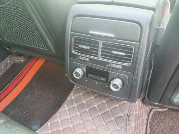 [南通·桂B] 二手大众途锐2011款 3.0TSI 豪华型