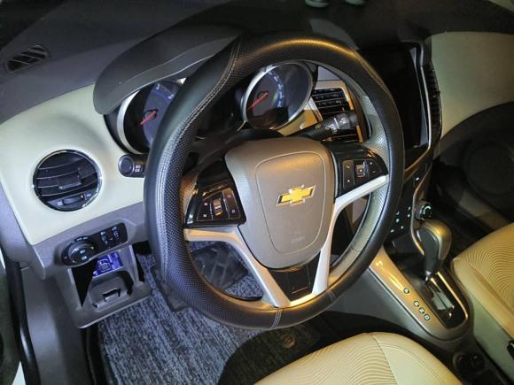 [武汉·鄂A] 二手雪佛兰科鲁兹2015款 1.5L 经典 SE AT