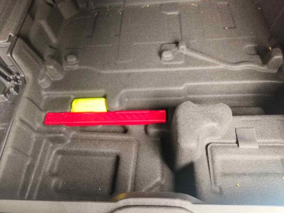 [上海·沪B] 二手奔驰奔驰GLC2022款 改款 GLC 300 L 4MATIC 动感型