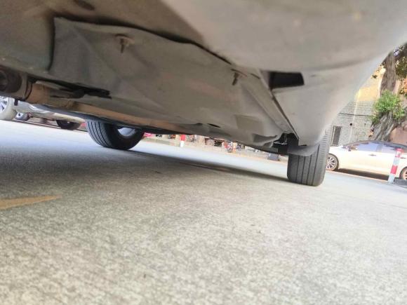 [广州·粤A] 二手Jeep自由光2016款 2.4L 领先版