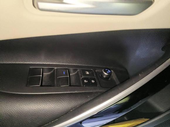 [广州·粤A] 二手丰田卡罗拉2019款 双擎 1.8L E-CVT GL-i精英版