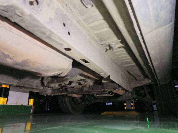 [成都·川G] 二手Jeep自由人2004款 3.7L