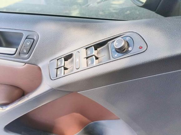 [上海·沪F] 二手大众途观2013款 1.8TSI 自动两驱豪华型