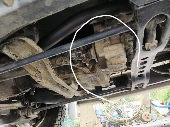 [成都·川G] 二手日产日产帕拉丁2013款 2.4L 两驱标准型 国V