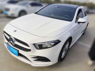 奔驰奔驰A级2020款 A 200 L 运动轿车