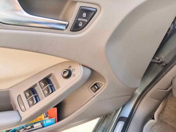 [上海·沪F] 二手奥迪奥迪A4L2011款 2.0 TFSI 舒适型