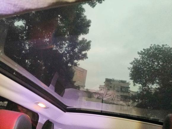 [深圳·粤L] 二手路虎揽胜极光2014款 2.0T 5门耀动版