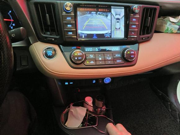 [广州·粤A] 二手丰田RAV4荣放2016款 2.0L CVT两驱风尚版 国V