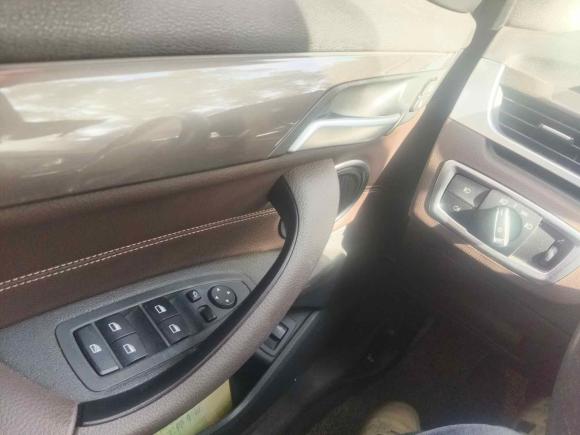 [上海·沪M] 二手宝马宝马X12016款 xDrive20Li 豪华型