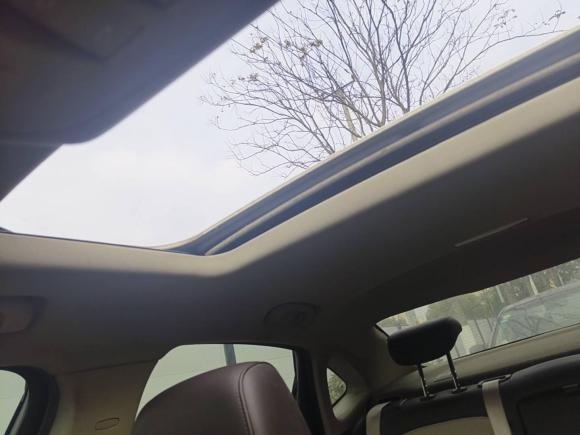 [上海·皖P] 二手别克威朗2015款 三厢 15S 自动领先型