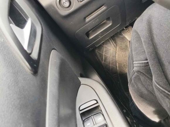 [苏州·鲁K] 二手中华中华V32020款 1.6L 手动舒适星空版